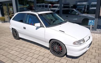 Opel Astra GSi 16V